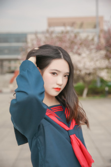 校花晚上自慰忘穿内裤怎么办
